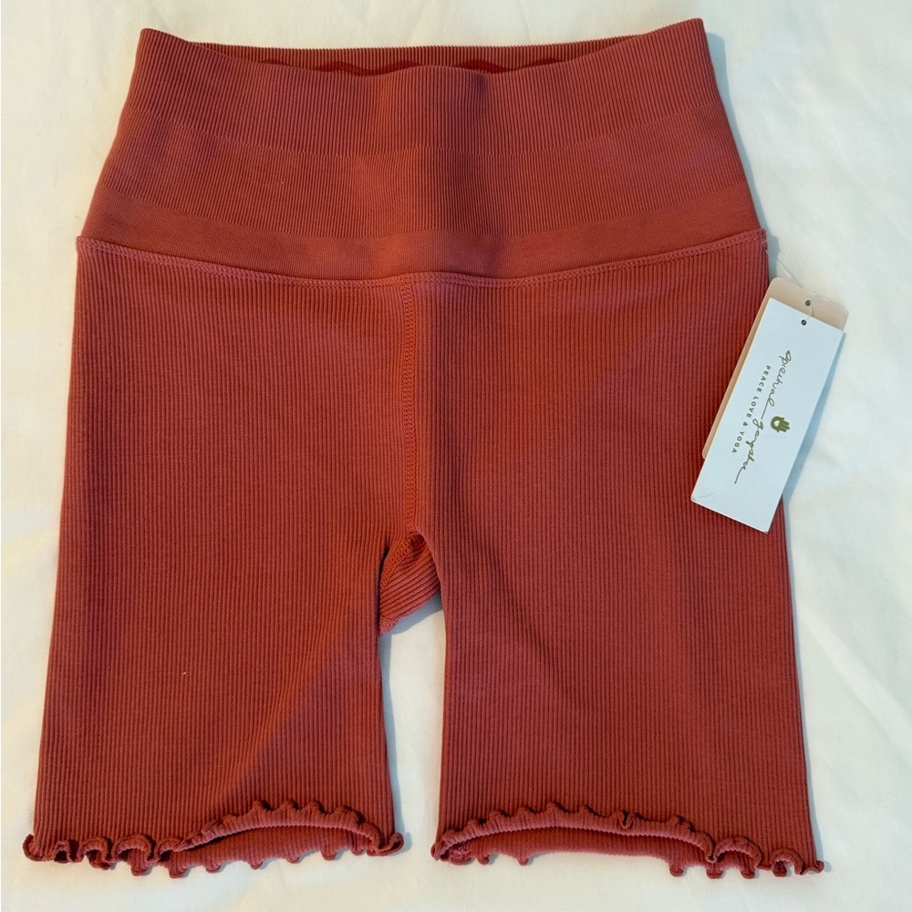 NWT Spiritual Gangster Yoga Shorts size XS/S